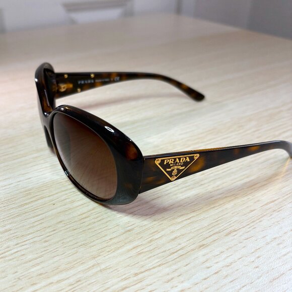 Authentic Prada Oval Sunglasses – Classic Tortoise Frame - Picture 1 of 6